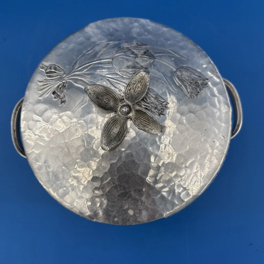 Vtg Hammered Aluminum Covered Dish Tulip Design HandWrought Creations-Rodney Ken
